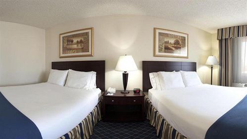 Holiday Inn Express Hotel & Suites Torrington By Ihg מראה חיצוני תמונה